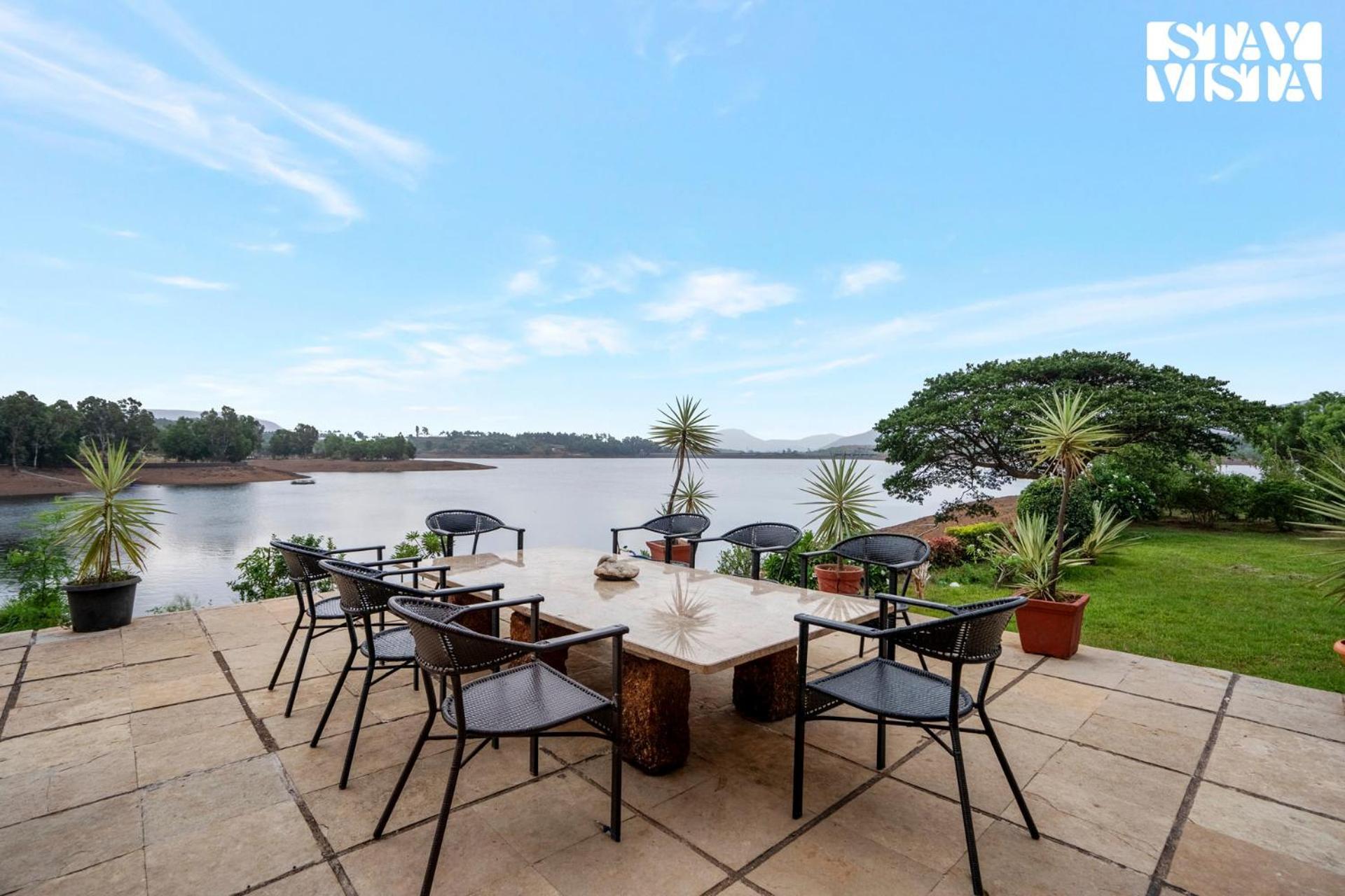 Stayvista At Three Shores With Lake View & Alfresco Dining Khamshet Екстериор снимка