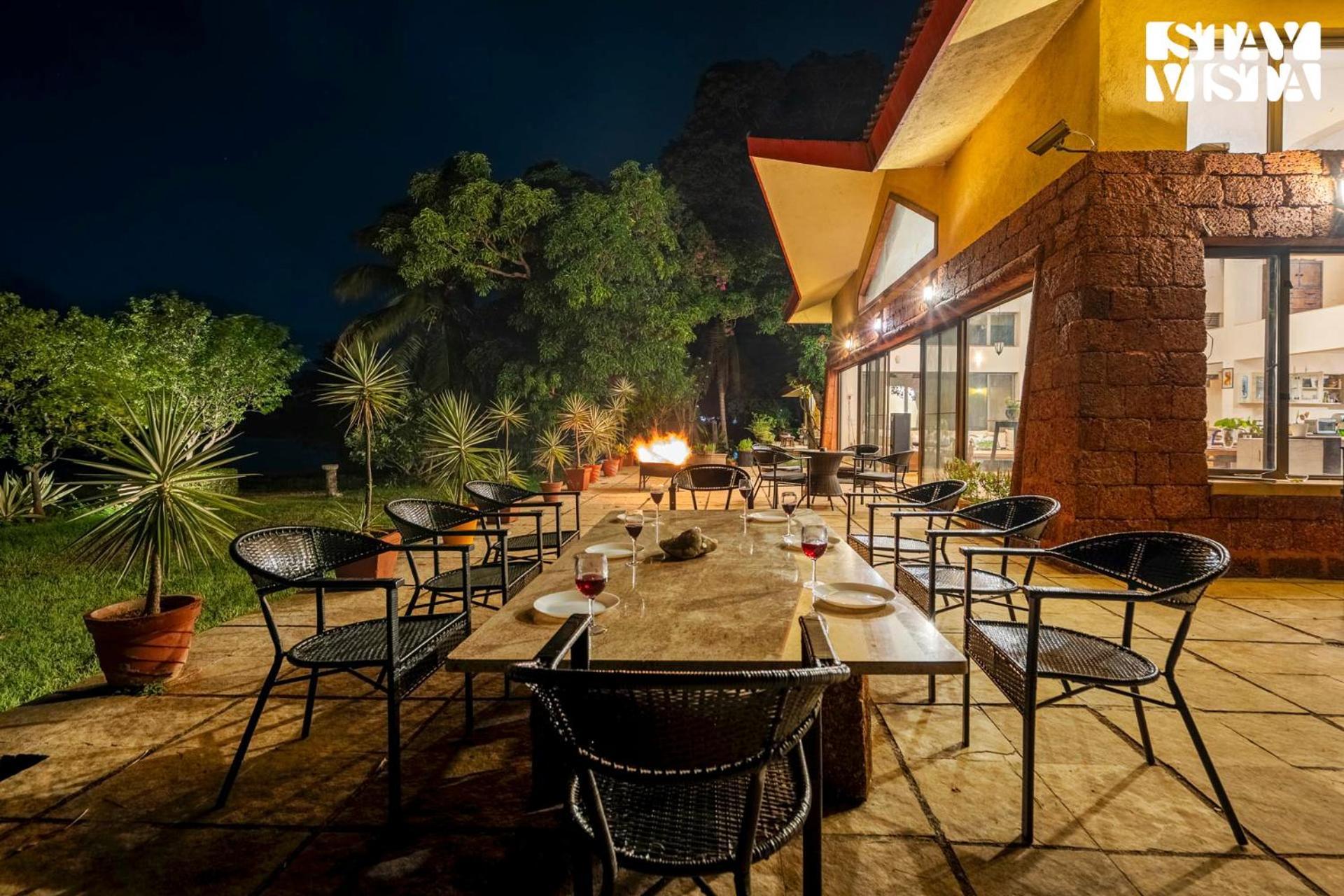 Stayvista At Three Shores With Lake View & Alfresco Dining Khamshet Екстериор снимка