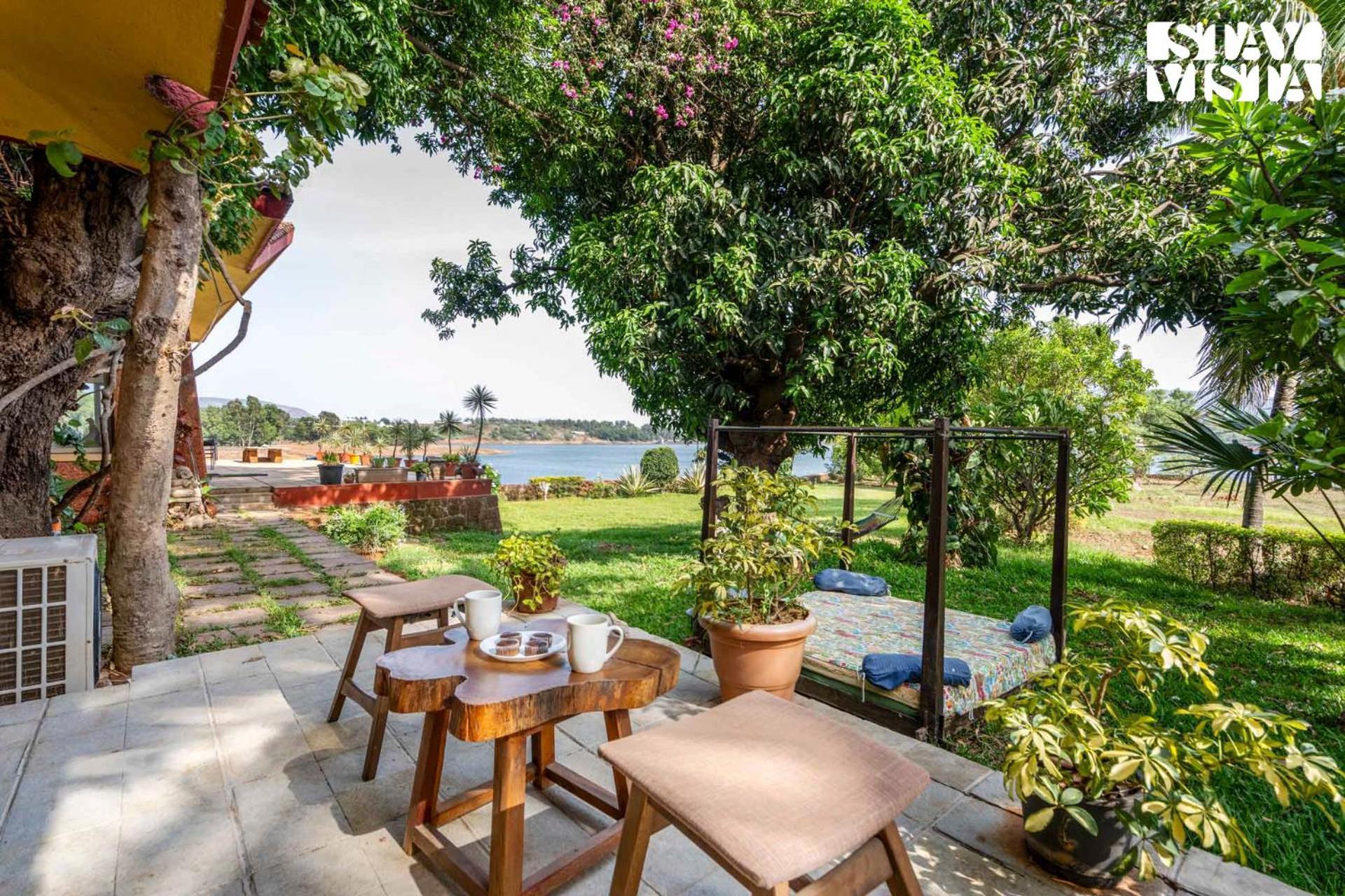 Stayvista At Three Shores With Lake View & Alfresco Dining Khamshet Екстериор снимка